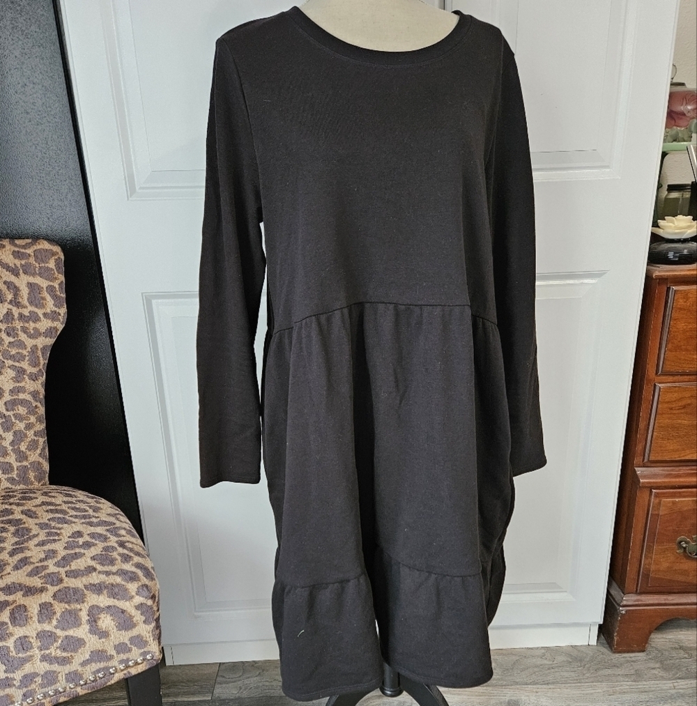 Black Long Sleeve Dress, Sweatshirt, Loose. Casual, flowy